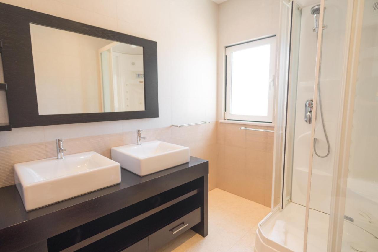Villa Ria Rose, Alto Da Ria 23 - Jacuzzi And Beach 알보르 외부 사진